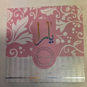 Yara Kathy Kelly Pink Eyeshadow Palette